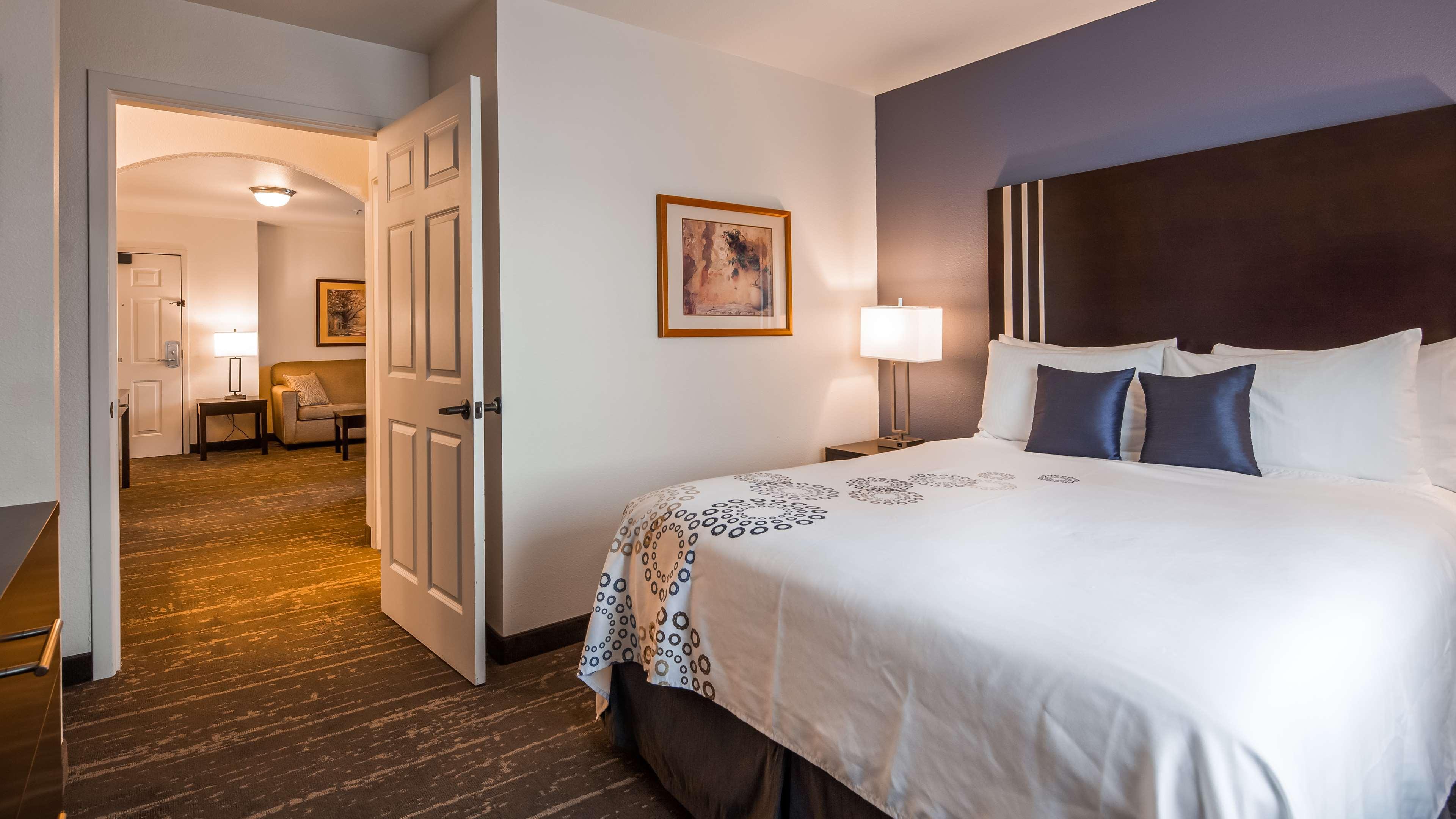 Best Western Plus Edmonds Harbor Inn Ngoại thất bức ảnh