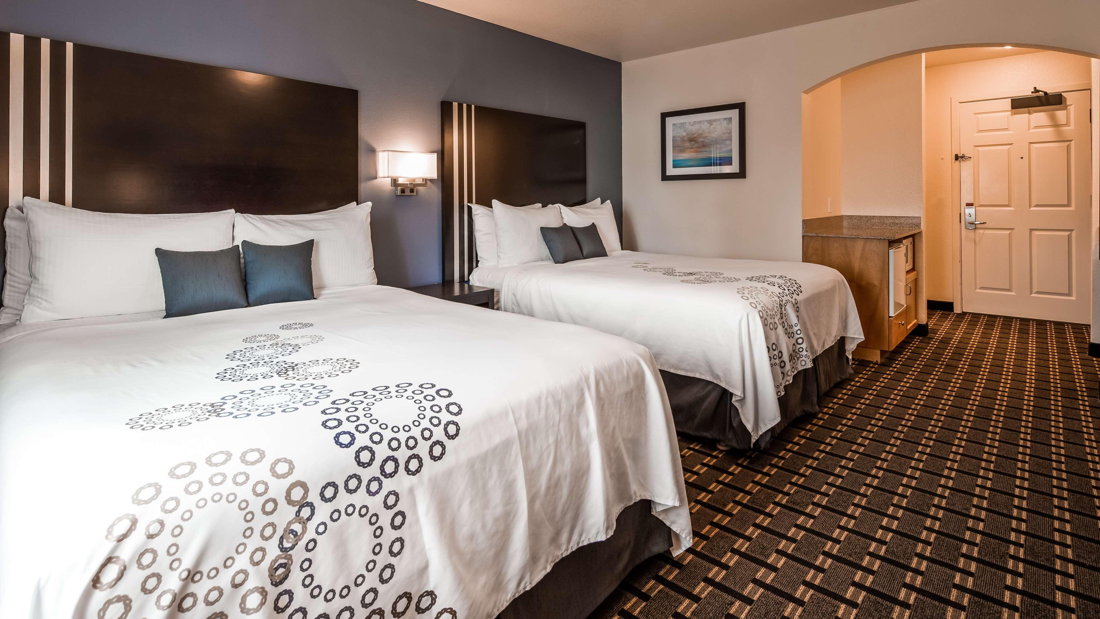 Best Western Plus Edmonds Harbor Inn Ngoại thất bức ảnh