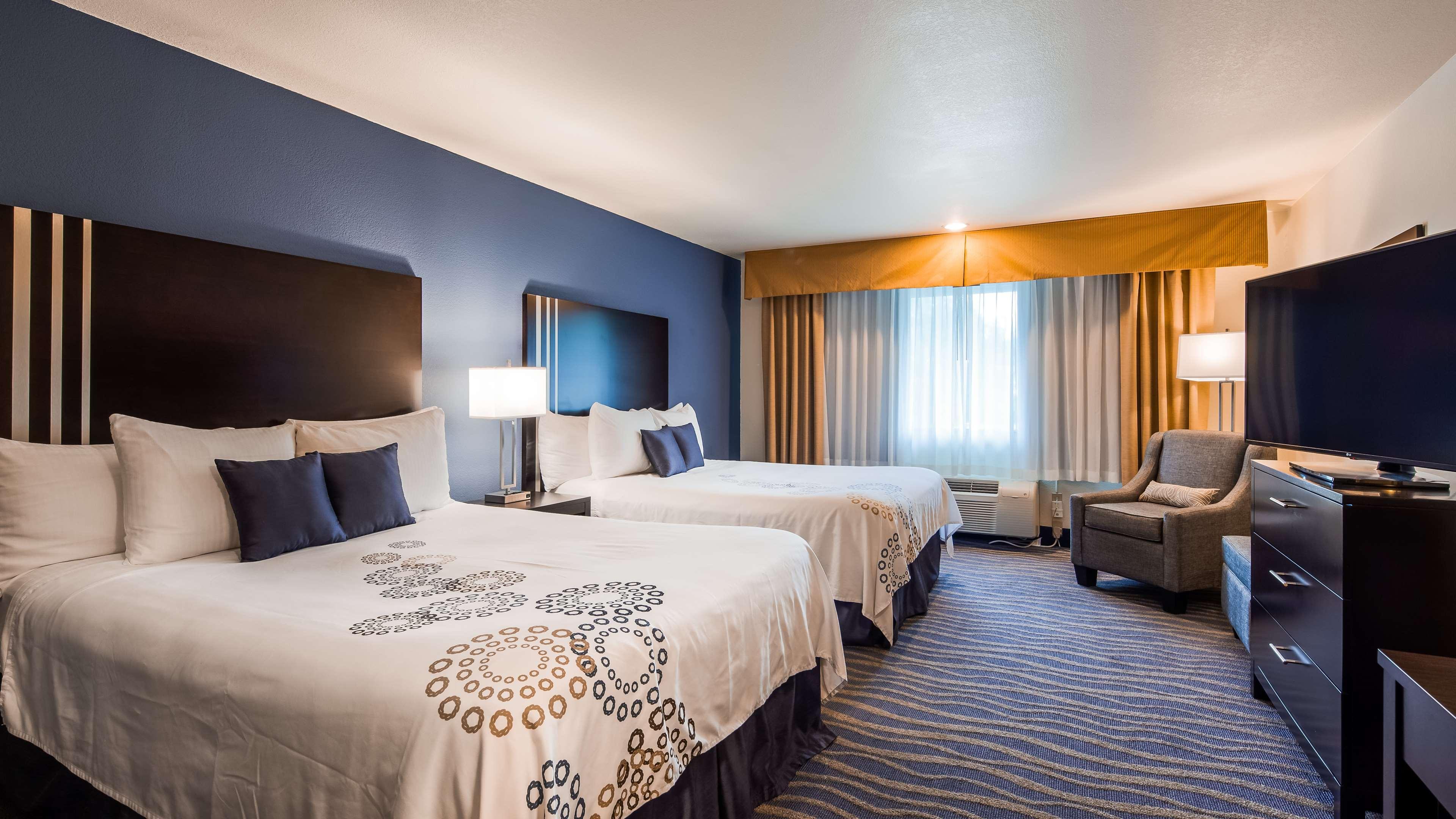 Best Western Plus Edmonds Harbor Inn Ngoại thất bức ảnh