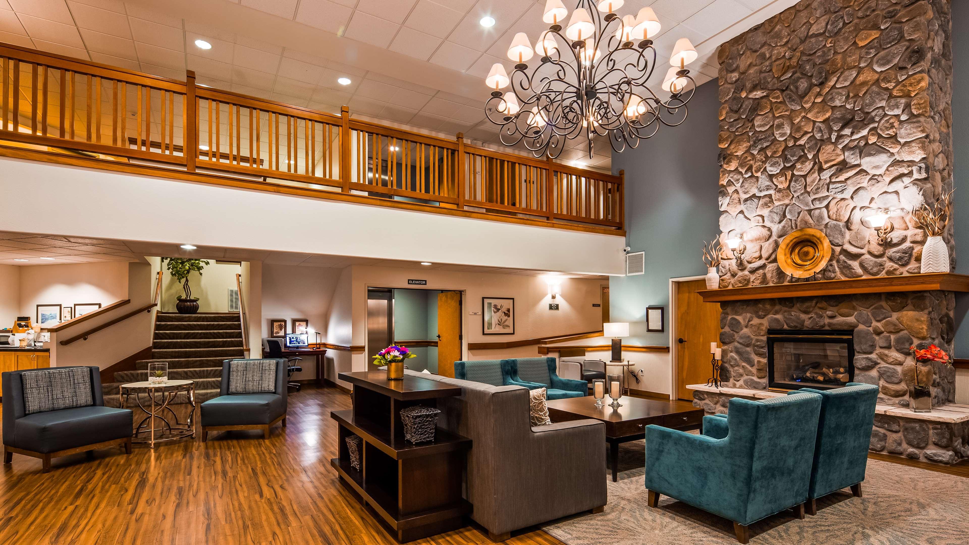 Best Western Plus Edmonds Harbor Inn Ngoại thất bức ảnh