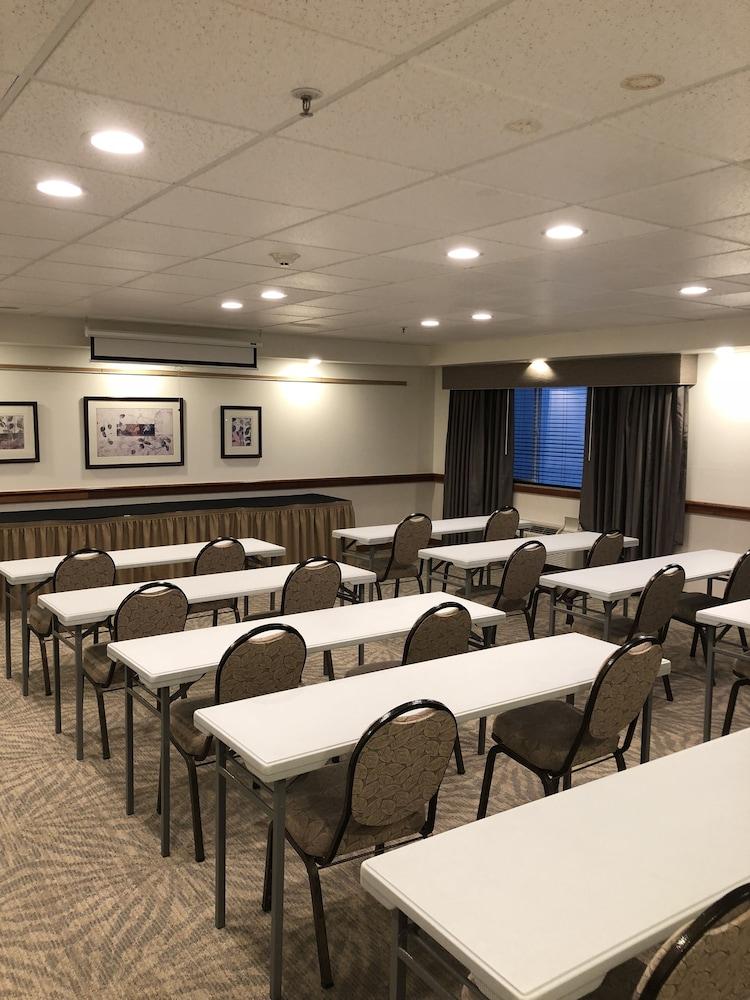 Best Western Plus Edmonds Harbor Inn Ngoại thất bức ảnh