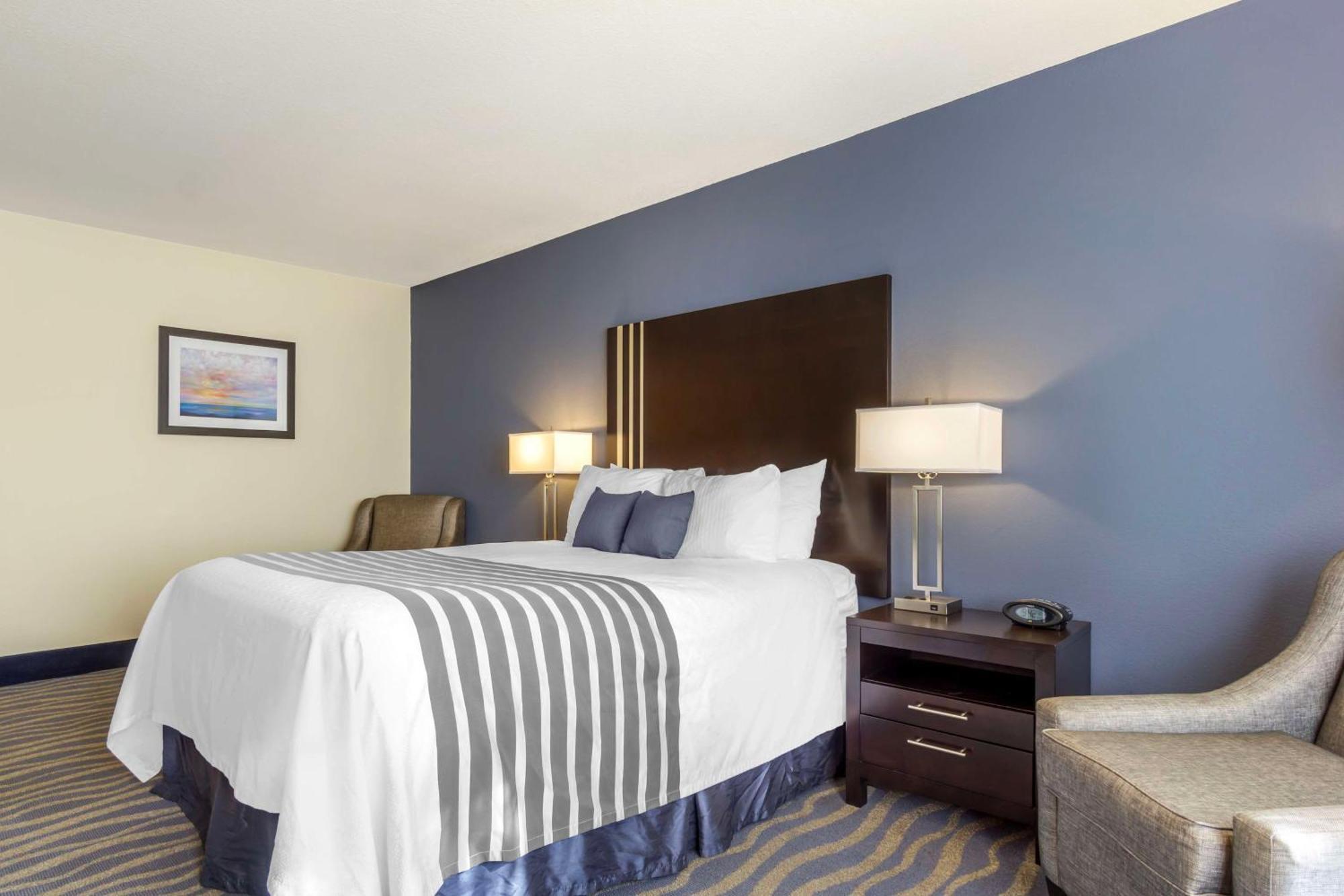 Best Western Plus Edmonds Harbor Inn Ngoại thất bức ảnh