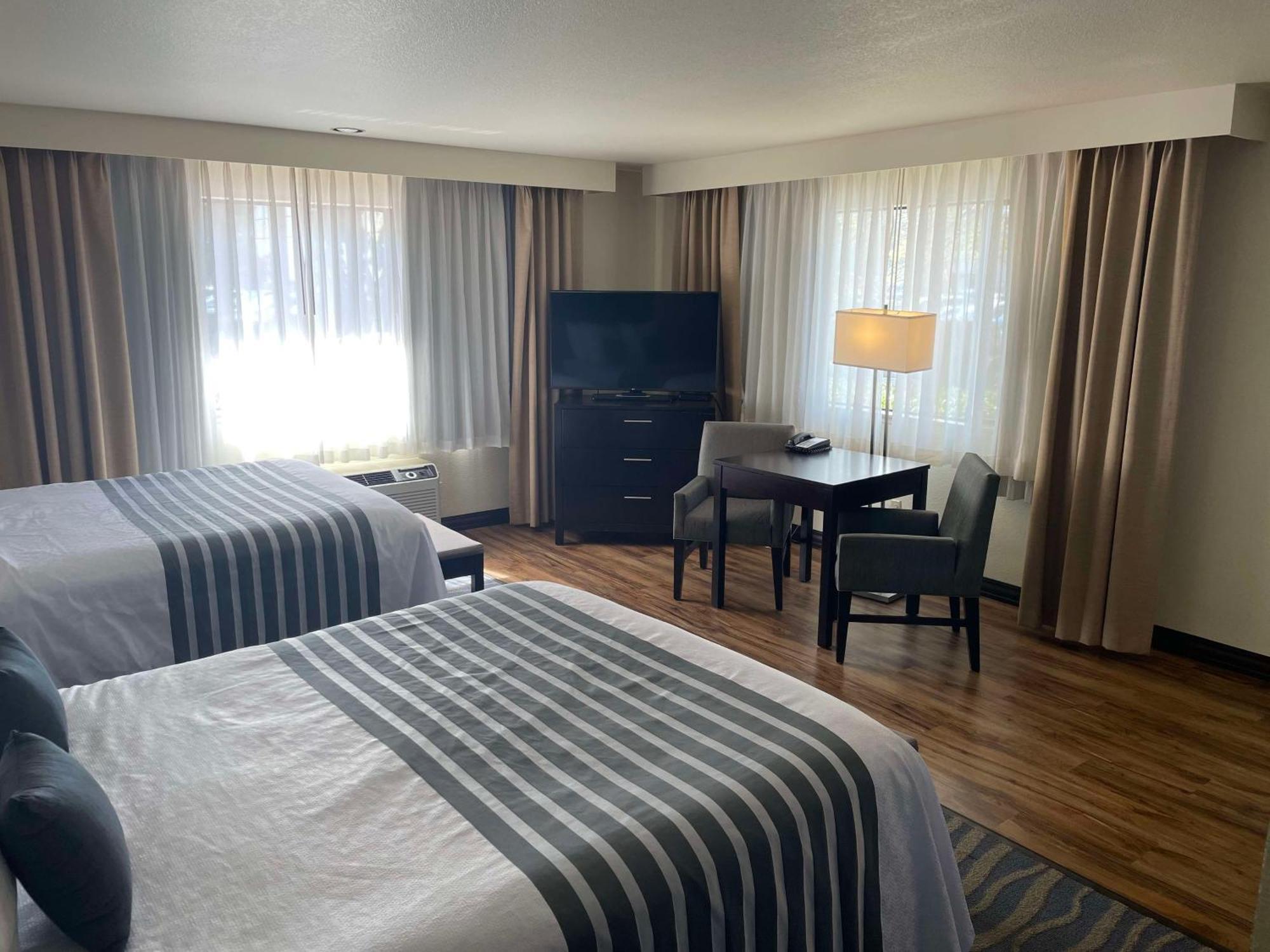 Best Western Plus Edmonds Harbor Inn Ngoại thất bức ảnh