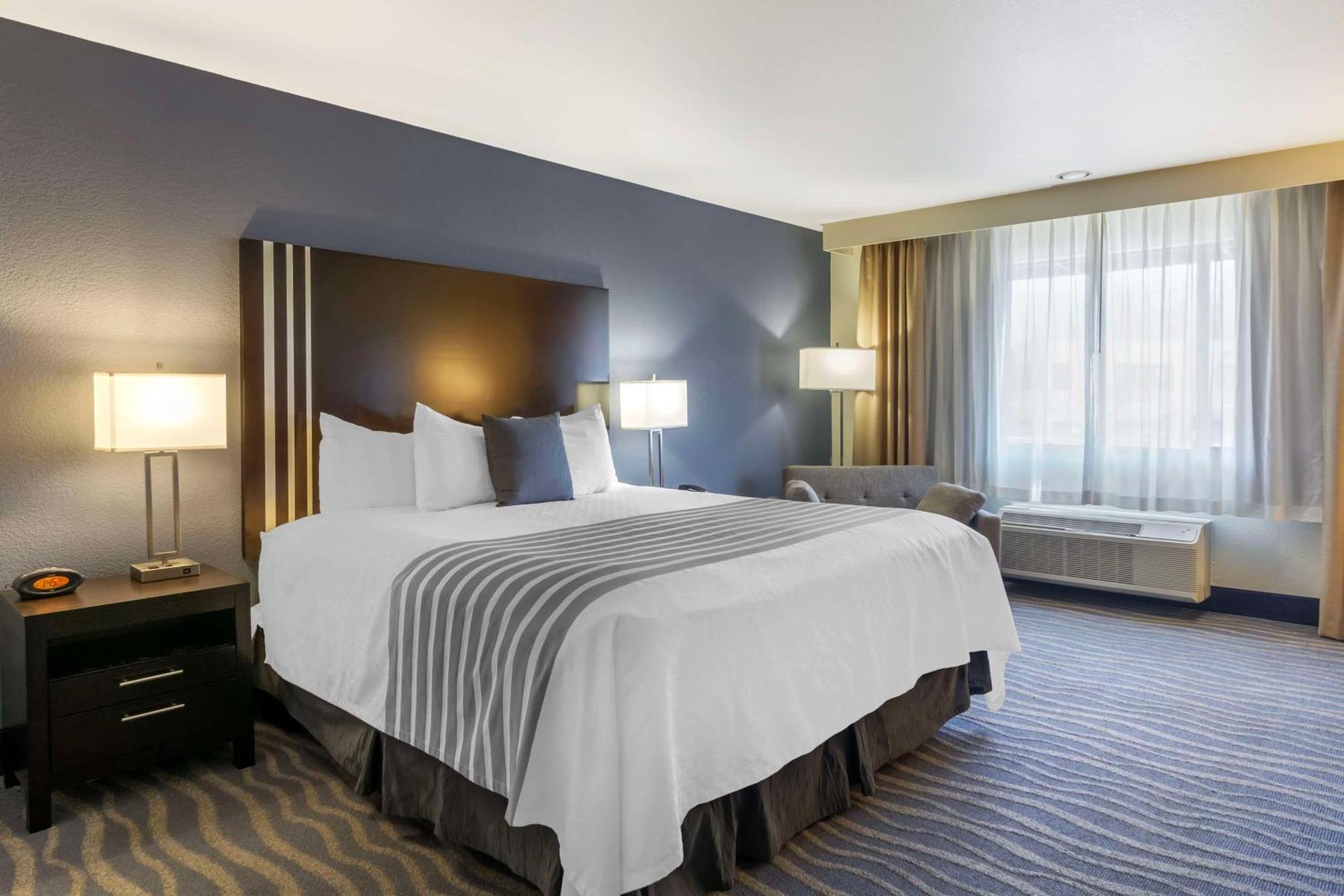 Best Western Plus Edmonds Harbor Inn Ngoại thất bức ảnh