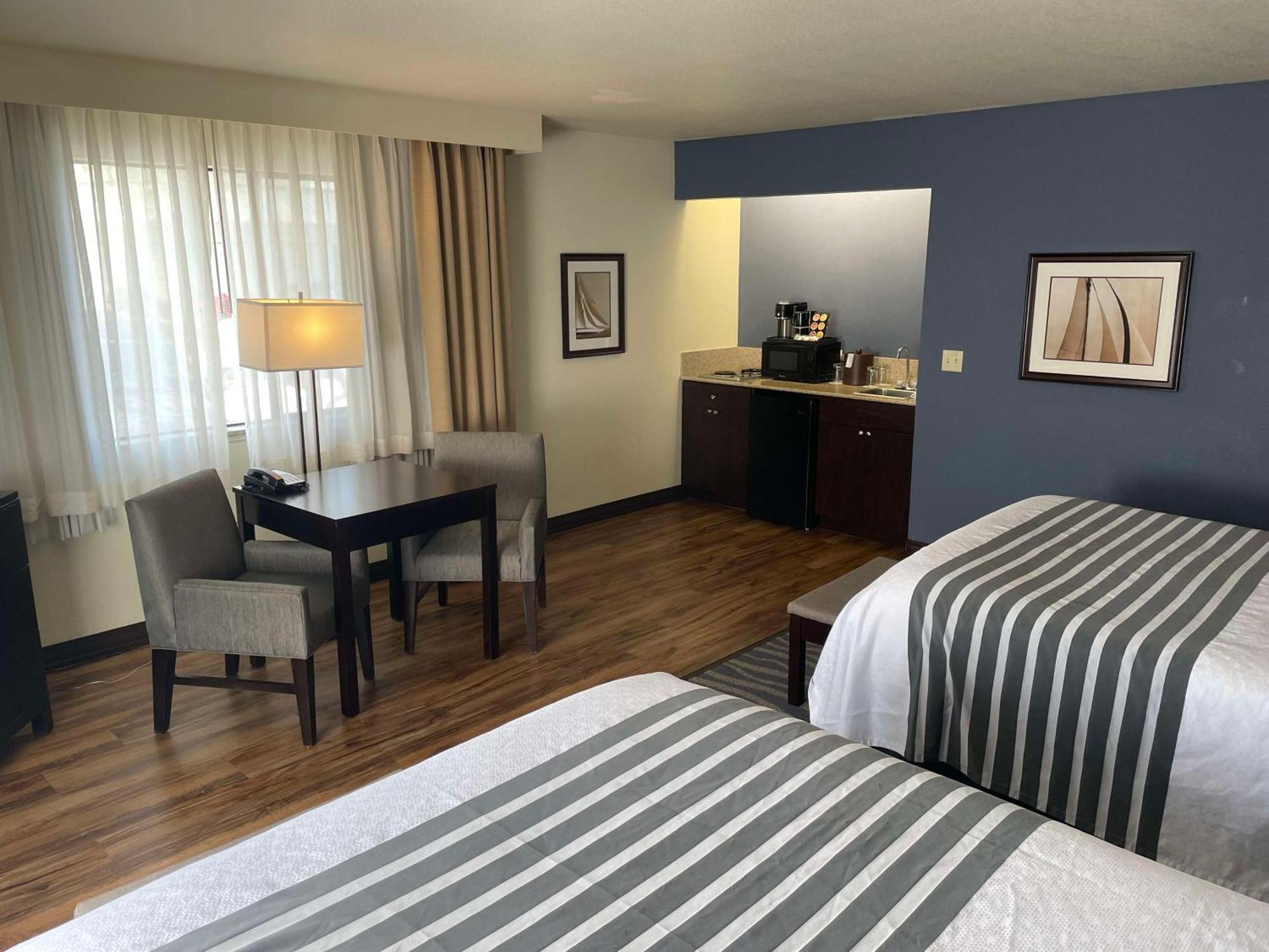 Best Western Plus Edmonds Harbor Inn Ngoại thất bức ảnh
