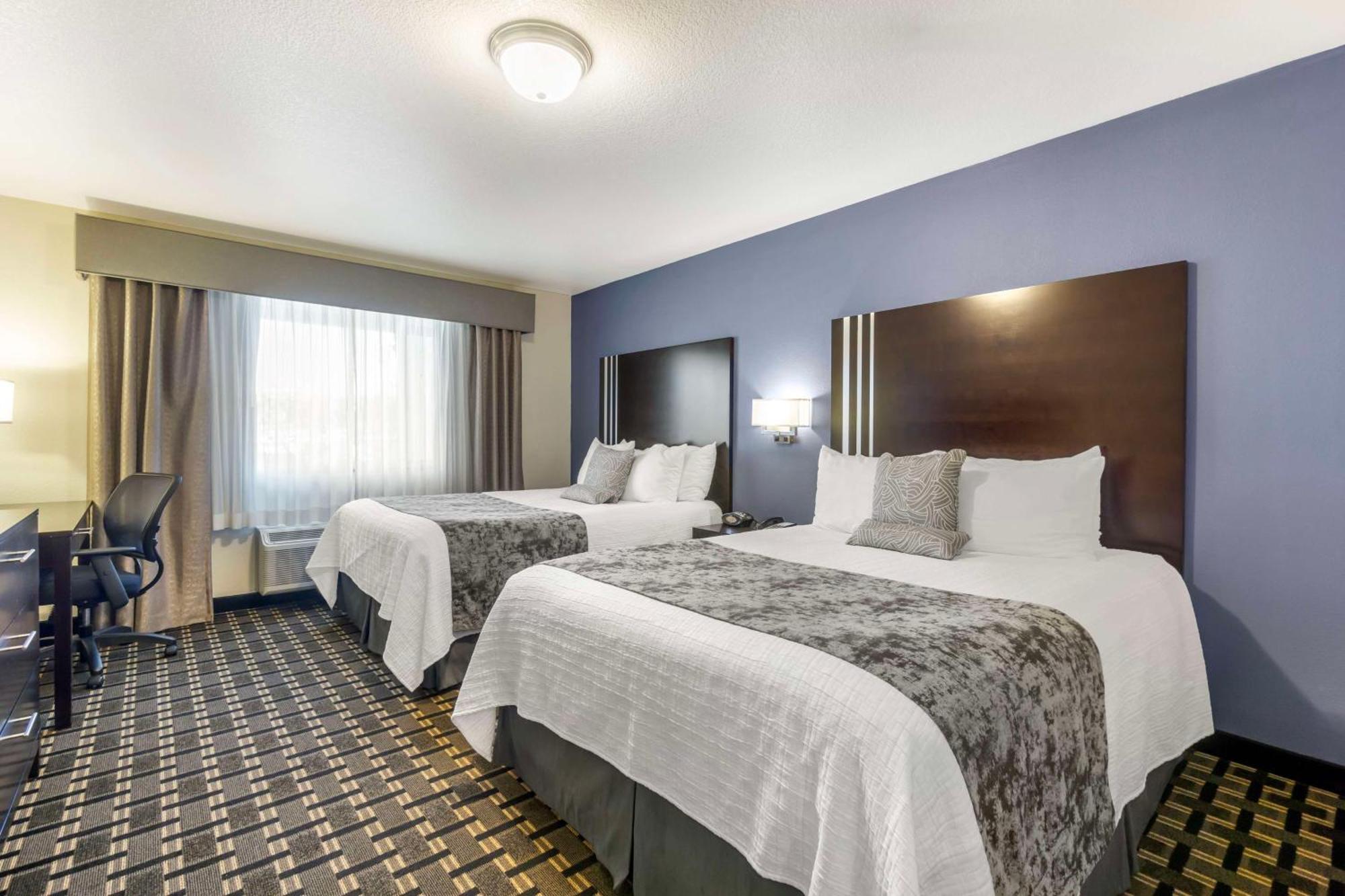 Best Western Plus Edmonds Harbor Inn Ngoại thất bức ảnh