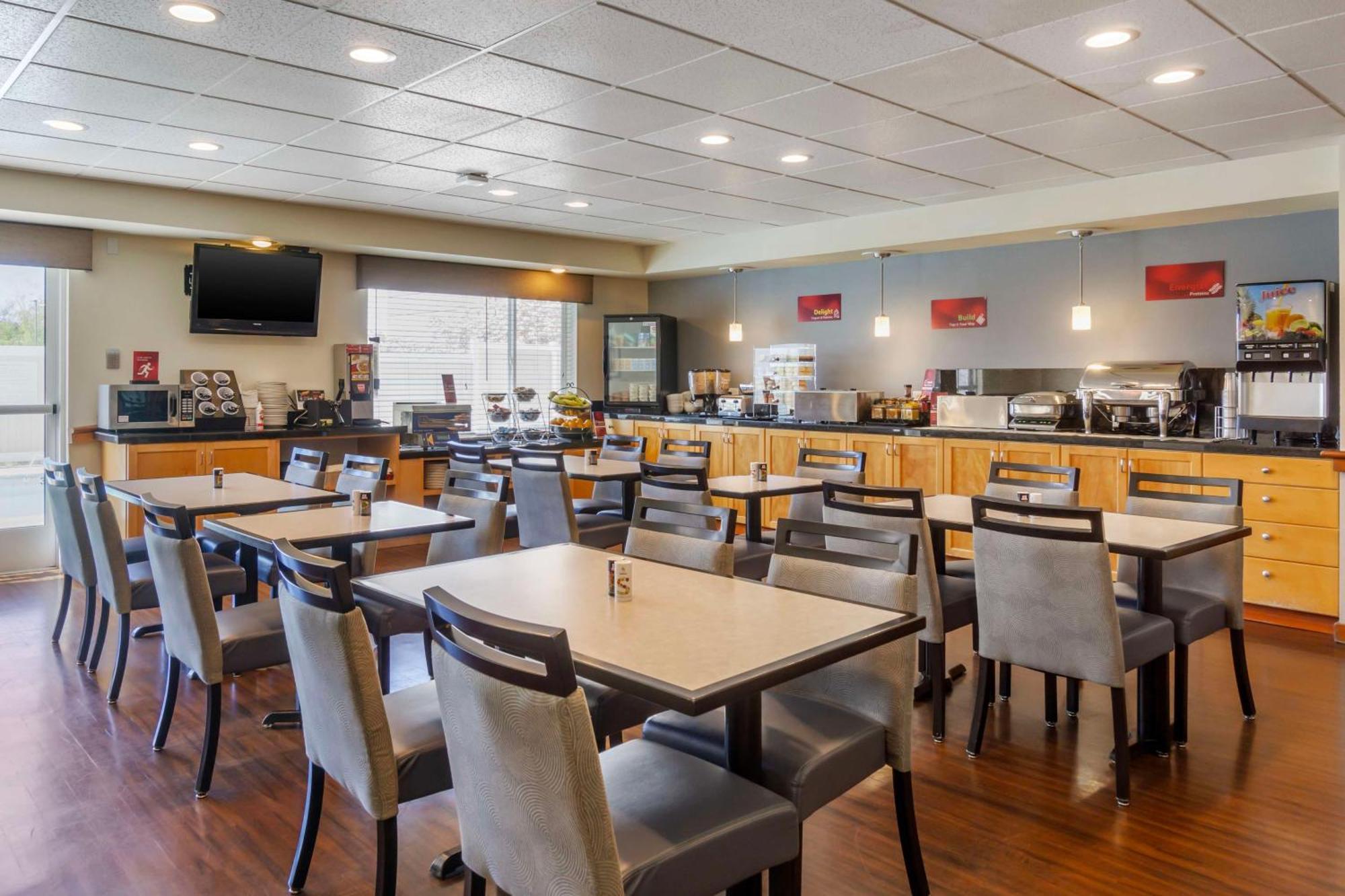 Best Western Plus Edmonds Harbor Inn Ngoại thất bức ảnh