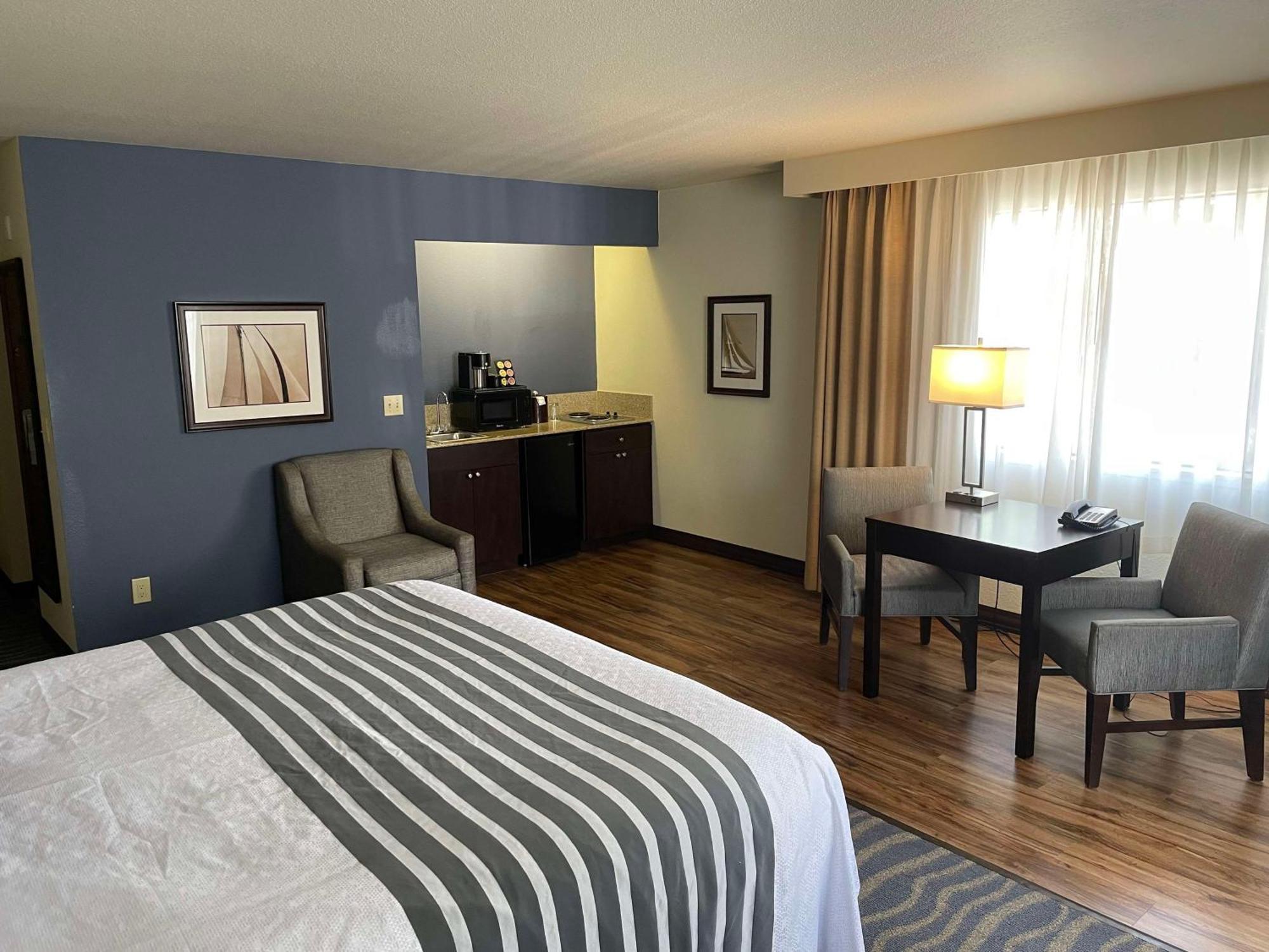 Best Western Plus Edmonds Harbor Inn Ngoại thất bức ảnh