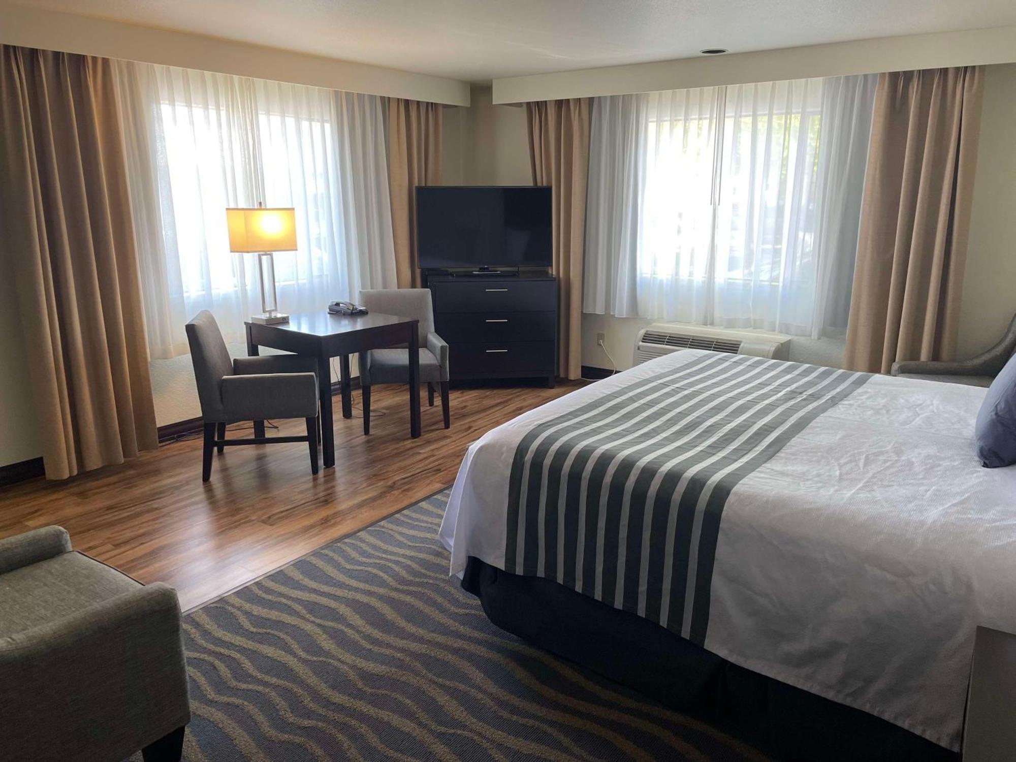 Best Western Plus Edmonds Harbor Inn Ngoại thất bức ảnh
